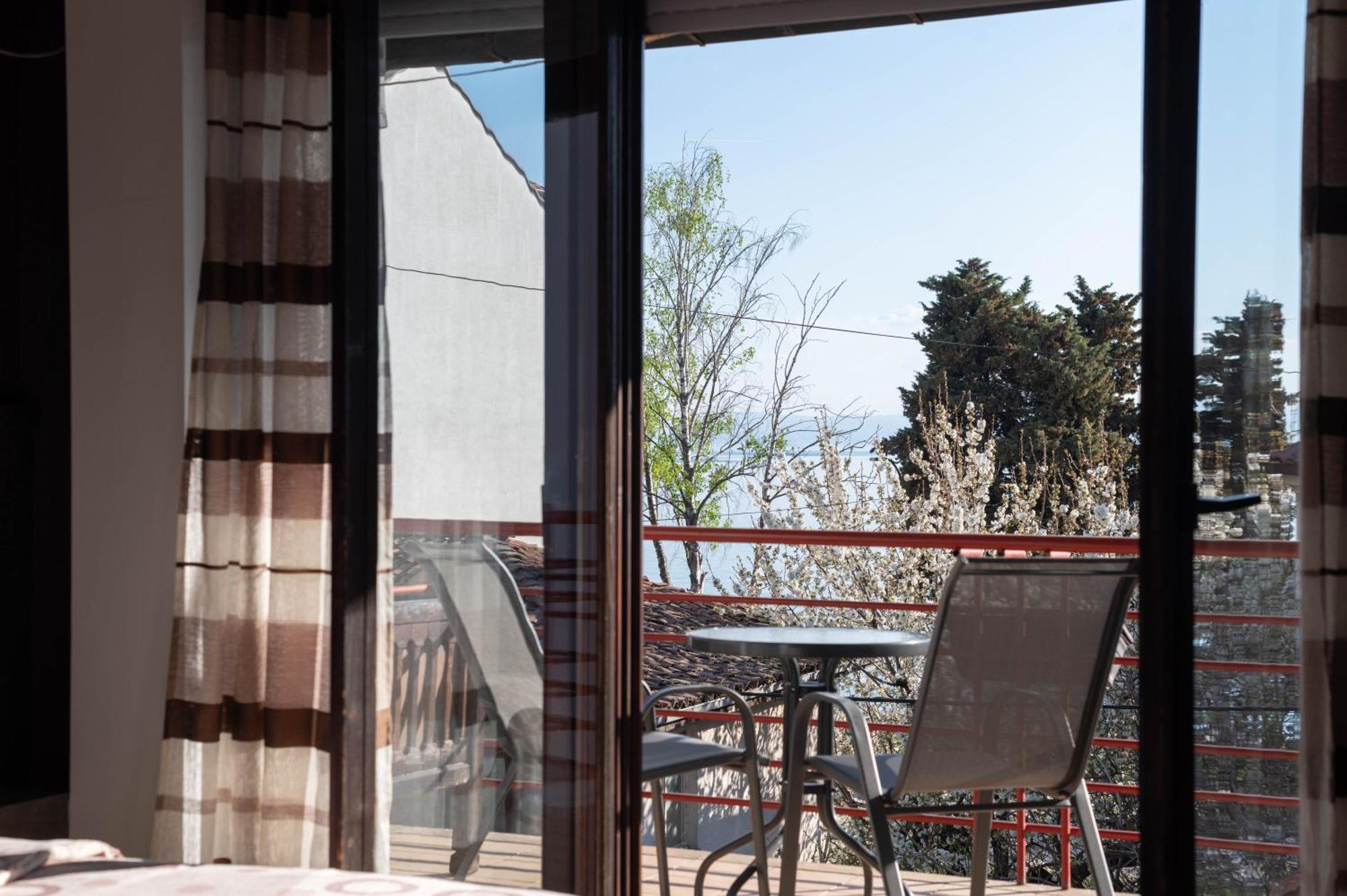 White Center Ohrid,lakeside Pensjonat 3*